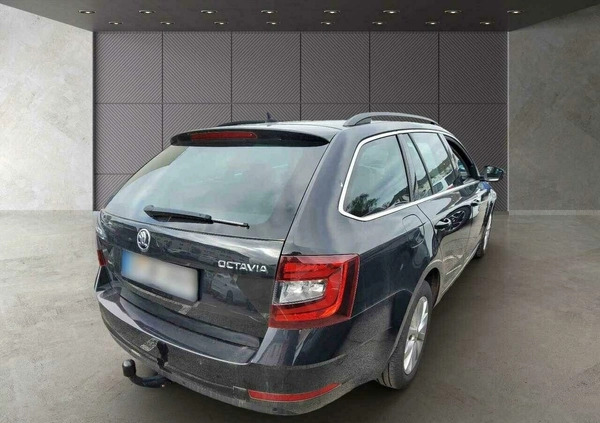 Skoda Octavia cena 69900 przebieg: 131818, rok produkcji 2018 z Grajewo małe 16